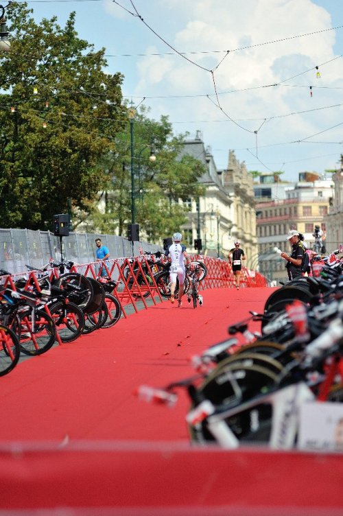 Hasiči na Ford CHALLENGE-PRAGUE triatlonu 1  